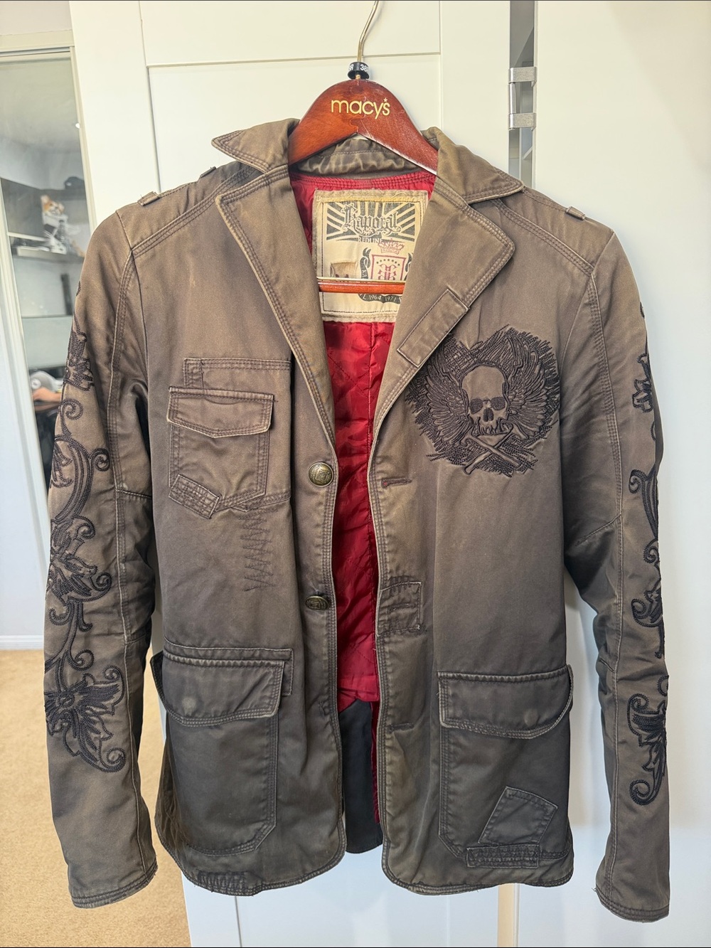 vintage 2000s men’s button jacket